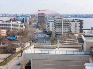 Penthouse de vanzare in Mamaia vedere frontala lac si marea Neagra - imagine 16