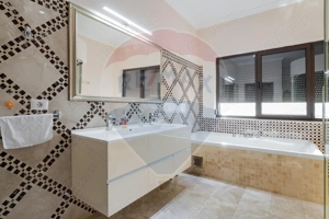 Penthouse de vanzare in Mamaia vedere frontala lac si marea Neagra - imagine 8