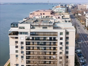 Penthouse de vanzare in Mamaia vedere frontala lac si marea Neagra - imagine 2