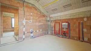 Vedere de Vis: Munți/Cetate | Impune-ți stilul acasă | 150mp la gri - imagine 10