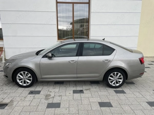 Skoda Octavia Limuzina 2.0 TDI DSG AppleCar Play - imagine 3