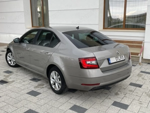 Skoda Octavia Limuzina 2.0 TDI DSG AppleCar Play - imagine 5