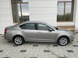 Skoda Octavia Limuzina 2.0 TDI DSG AppleCar Play - imagine 4