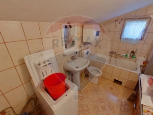 Casă cu 5 camere de vânzare, str. Crișan - imagine 8