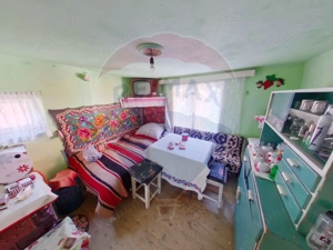 Casă cu 5 camere de vânzare, str. Crișan - imagine 10