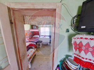 Casă cu 5 camere de vânzare, str. Crișan - imagine 11