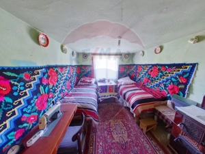 Casă cu 5 camere de vânzare, str. Crișan - imagine 12