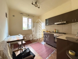 Apartament 2 camere, parter înalt, centrala proprie  zona Sinaia - imagine 2