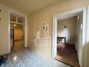 Apartament 2 camere, parter înalt, centrala proprie  zona Sinaia - imagine 4