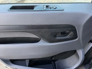 Opel Vivaro - imagine 16