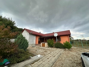 CASA LA TIPARI pentru 2 familii