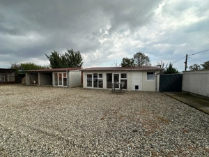 CASA LA TIPARI pentru 2 familii - imagine 7