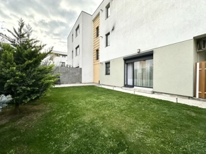 Apartament, 3 camere, 68 mp utili, 91 mp gradina - zona Cora - imagine 10
