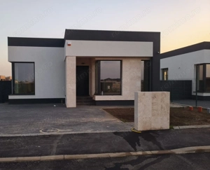 Casa moderna | curte proprie | rate fara dobanda