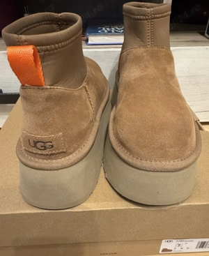 Vând ugg w classic mini dipper 