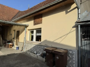 Vând casa Moniom Caras-Severin la 3 km de Resita  - imagine 2