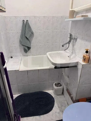 Garsoniera de vanzare, 24 mp - zona Tractorul - imagine 5