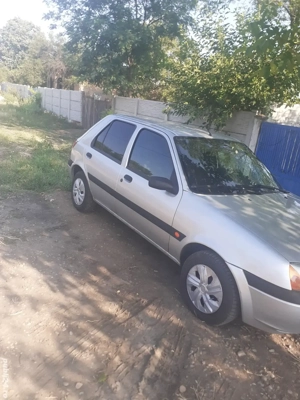 Vand ford fiesta 2001 - imagine 3
