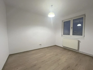 Apartament cu 3 camere, decomandate- vedere panoramica - imagine 5