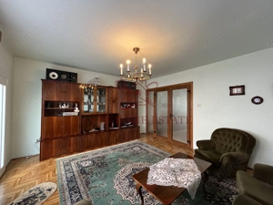 Vilă spațioasă 6 camere în centrul Lugoj – teren 471 mp, garaj - imagine 17