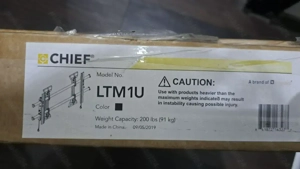 Suport TV de perete CHIEF