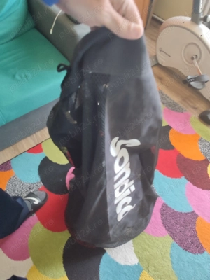 Vând diferite tipuri de saci de mingi fotbal sau alte sporturi!