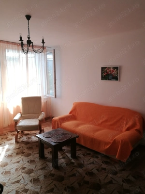 Inchiriez apartament cu 2 camere in Roman, 1300 lei