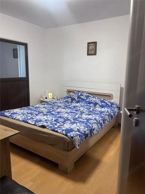 Decomandat 3 camere cu vedere pe 3 parti mobilat si utilat - imagine 3