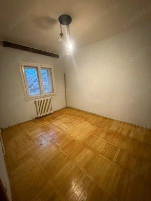  Apartament spațios cu 4 camere   Strada Aurora (lângă Finanțe), etaj 2  4