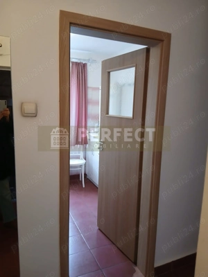 Ap.3 camere semidecomandat str.Cibinului-NORD 63000 euro - imagine 4