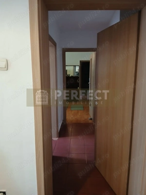 Ap.3 camere semidecomandat str.Cibinului-NORD 63000 euro - imagine 2