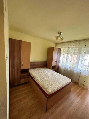 2 cam decomandat etaj intermediar centrala proprie zona Favorit Circumvalatiunii