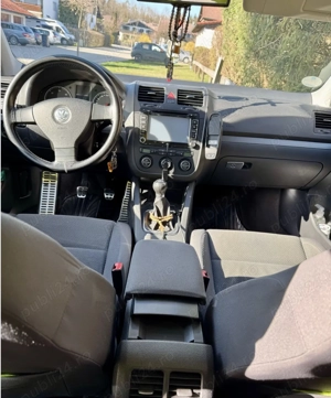 Vând golf 5(2006) 1.9 TDI Comfortline  - imagine 8