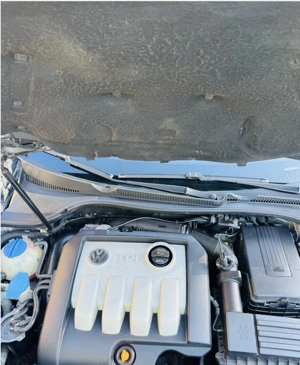 Vând golf 5(2006) 1.9 TDI Comfortline  - imagine 10