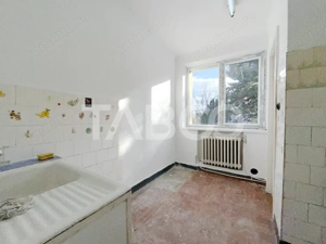 De vanzare apartament cu 2 camere in cartierul Gruia langa Stadion - imagine 4