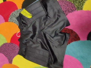 Vând pantaloni portar fotbal 