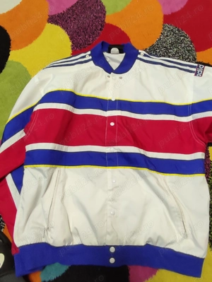Vând geacă Adidas 