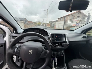 PEUGEOT 208 fabricație 2019 - imagine 4
