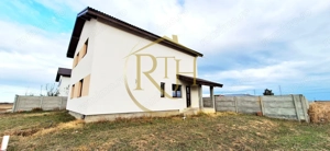 Se vinde duplex modern cu 3 camere  plus teren in Giroc ,zona linistita. - imagine 2