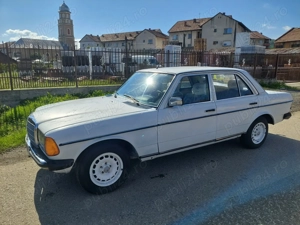 Mrcedes cobra 240d - old timer