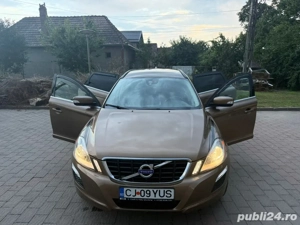 Volvo XC60 4x4 2.4 D4 163cp - imagine 3