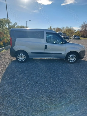 Vînd Fiat Doblo CARGO 2011 1.4 16v  - imagine 2