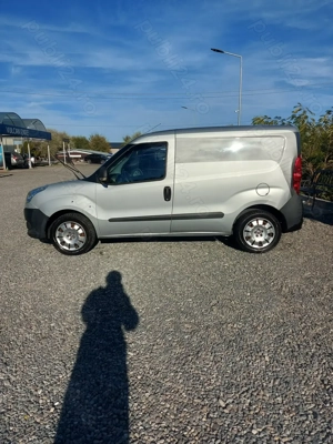 Vînd Fiat Doblo CARGO 2011 1.4 16v  - imagine 4