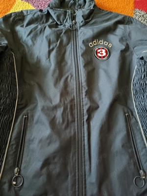 Vând geacă femei Adidas