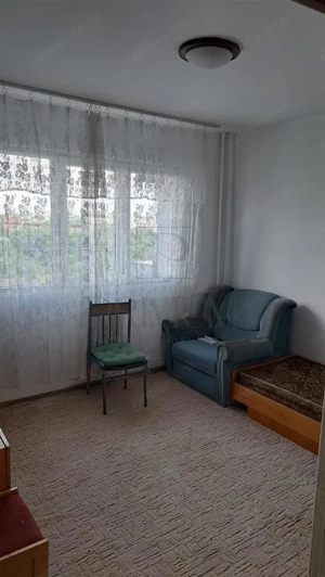 TURIST - 3 CAM - BLOC ANVELOPAT - LIFT - DECOMANDAT - ETAJ INTERMEDIAR