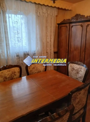 OKAZIE ! Vanzare Garsoniera CETATE M-uri centrala termopane nerenovata - imagine 2