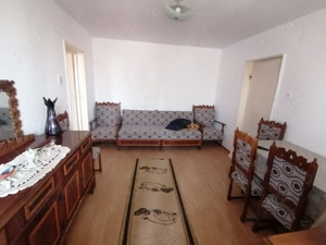 Închiriez apartament cu 2 camere situat în Caracal, cartier gară, etaj 2