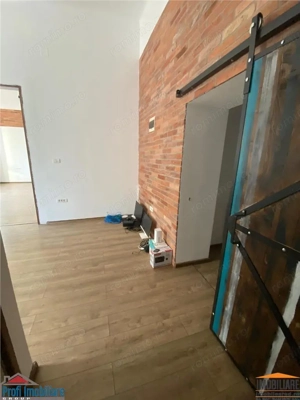 Inchiriez Spatiu  Comercial cu intrare din bulevard - imagine 5