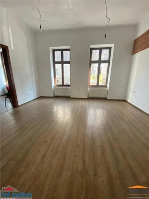 Inchiriez Spatiu  Comercial cu intrare din bulevard - imagine 3