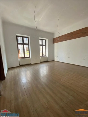 Inchiriez Spatiu  Comercial cu intrare din bulevard - imagine 6